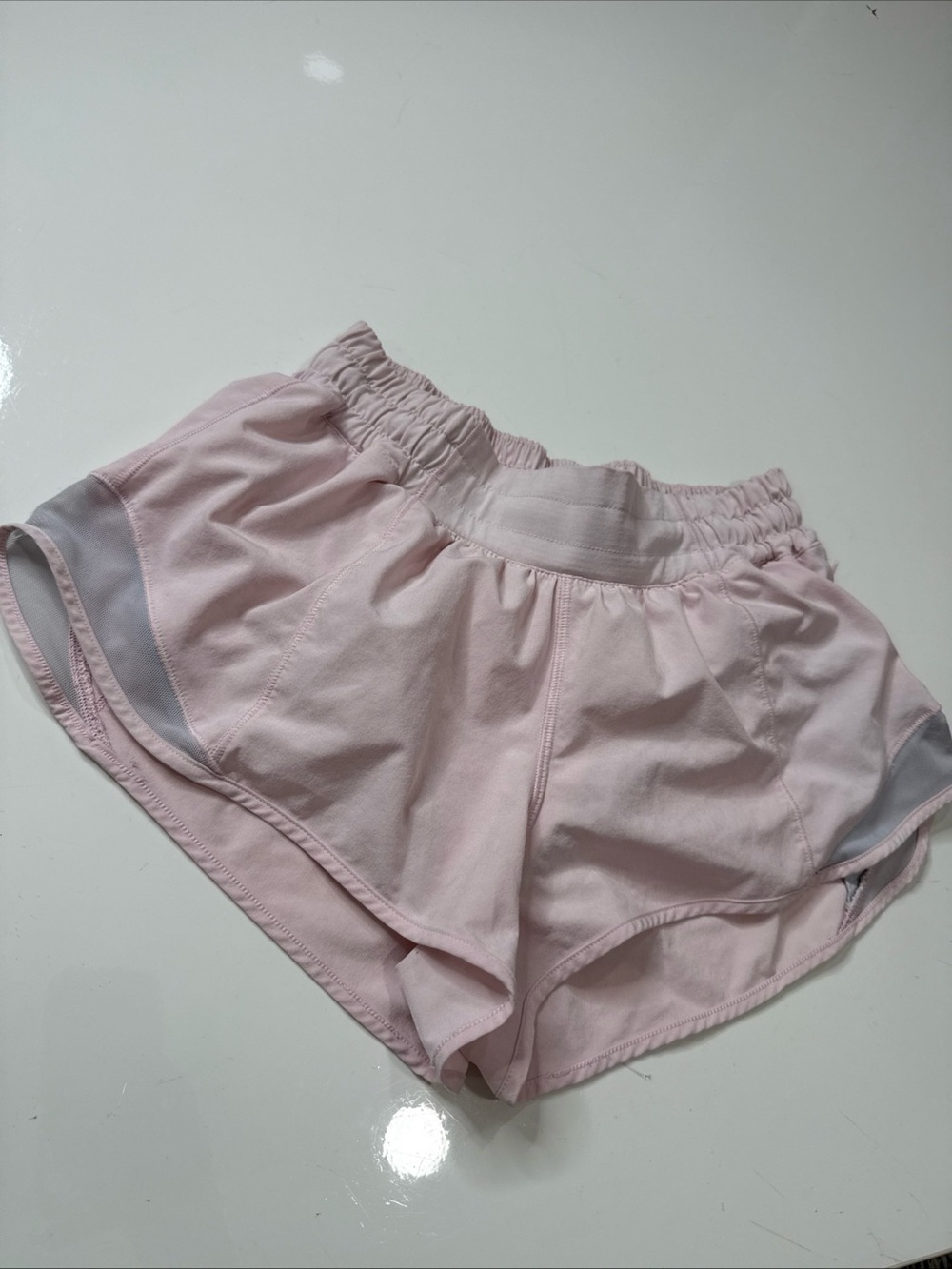 Lululemon Hotty Hot Low-Rise Lined Short 2.5” - Pink - Size 4 A020926